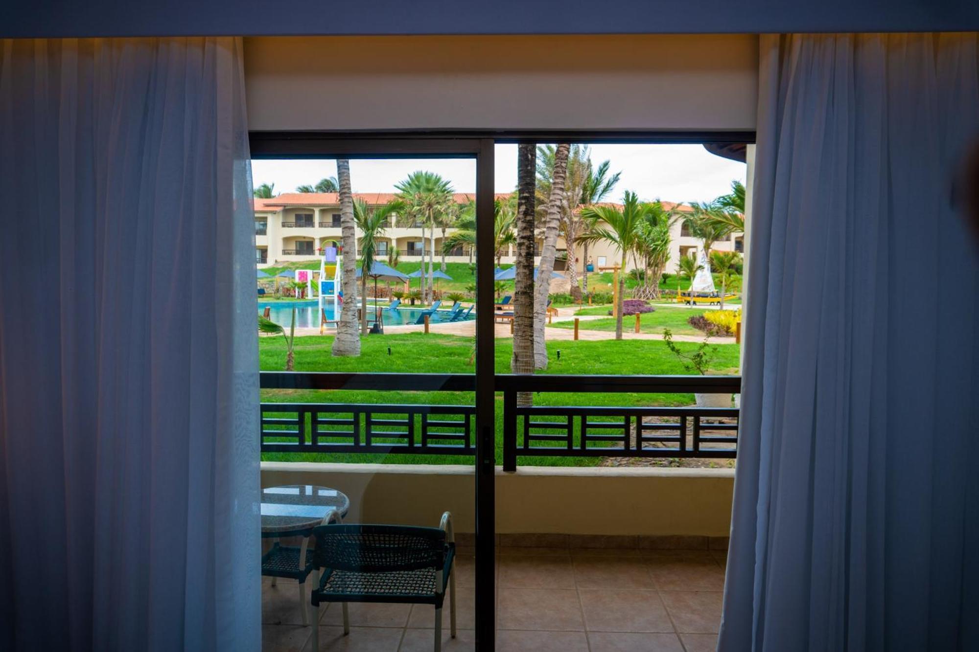 Sun City Rota Das Emocoes Camocim Exterior foto