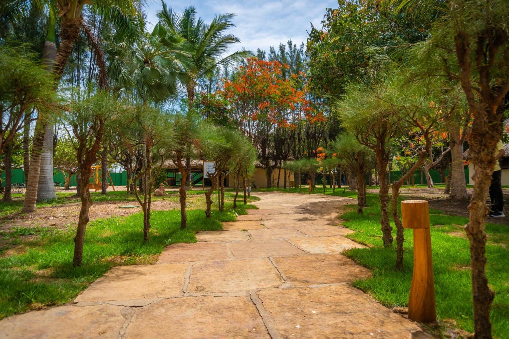 Sun City Rota Das Emocoes Camocim Exterior foto